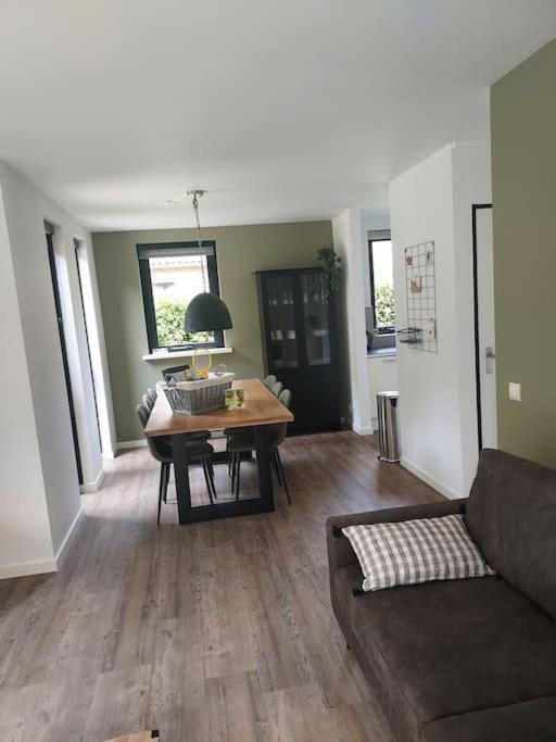 Heerlijk Huys, Vakantievilla Met Prive Tuin Ewijk Kültér fotó
