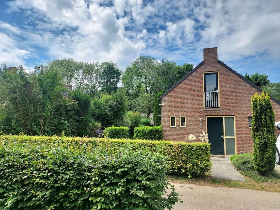 Heerlijk Huys, Vakantievilla Met Prive Tuin Ewijk Kültér fotó